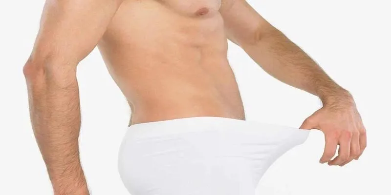 Hiện tượng “chào cờ” nói gì về sức khỏe nam giới? 