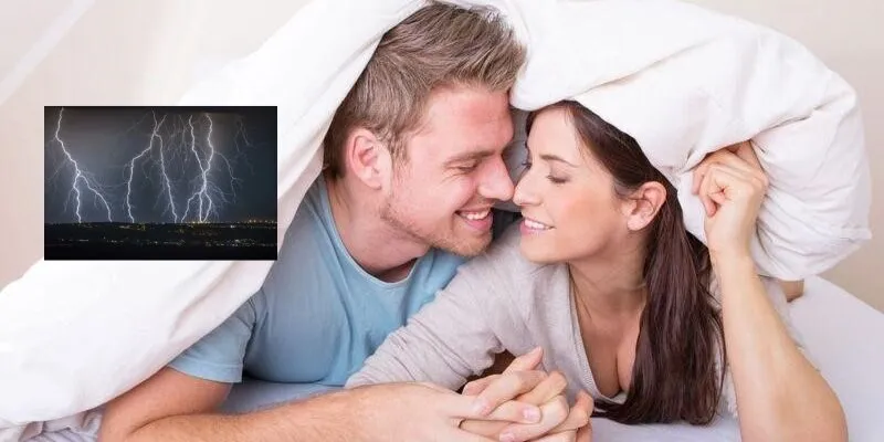 Khi mưa gió sấm chớp có cần kiêng sex?